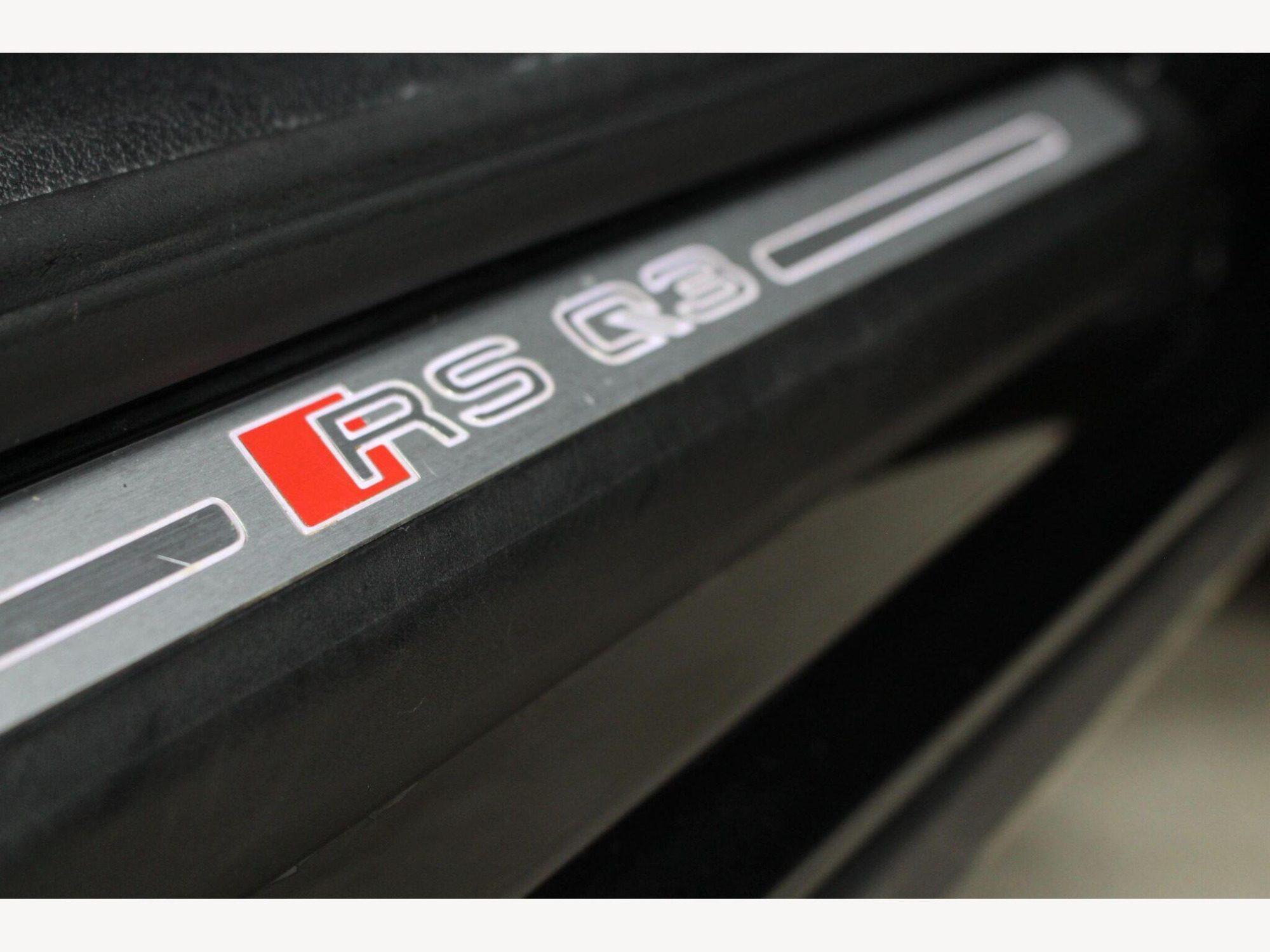 2020 Audi RS Q3 image 36