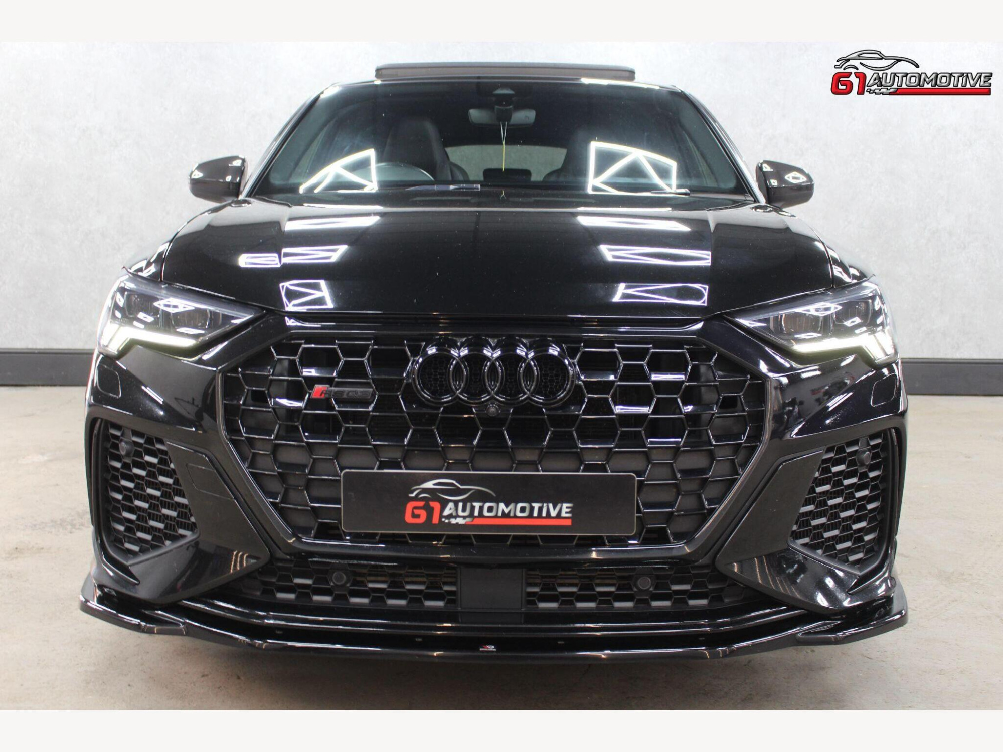 2020 Audi RS Q3 image 2