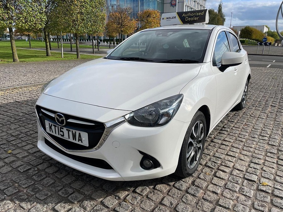 2015 Mazda Mazda2 photo 3