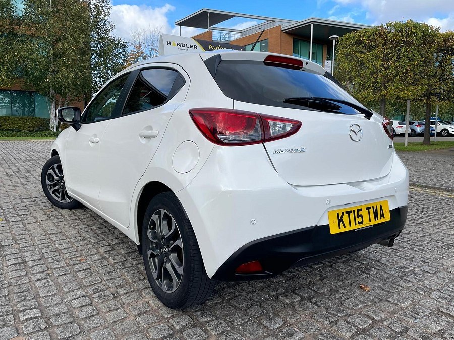2015 Mazda Mazda2 photo 10
