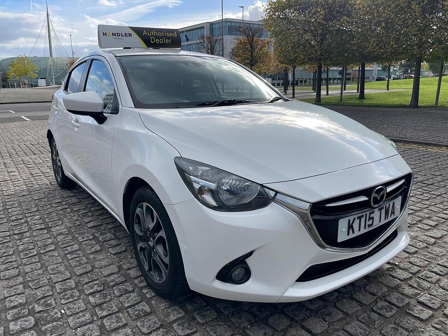 2015 Mazda Mazda2 photo 9