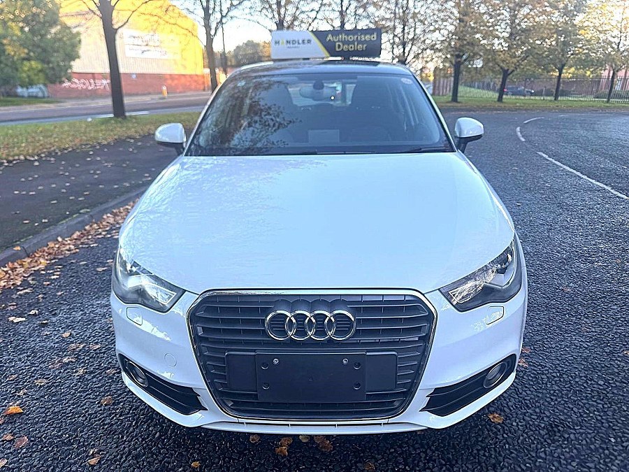 2013 Audi A1 photo 2