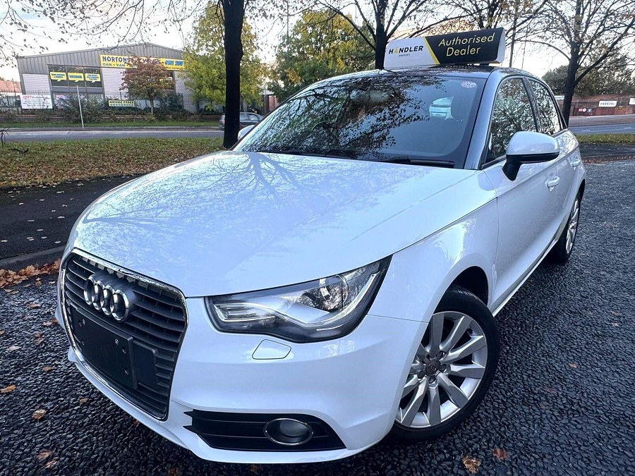 2013 Audi A1 photo 11
