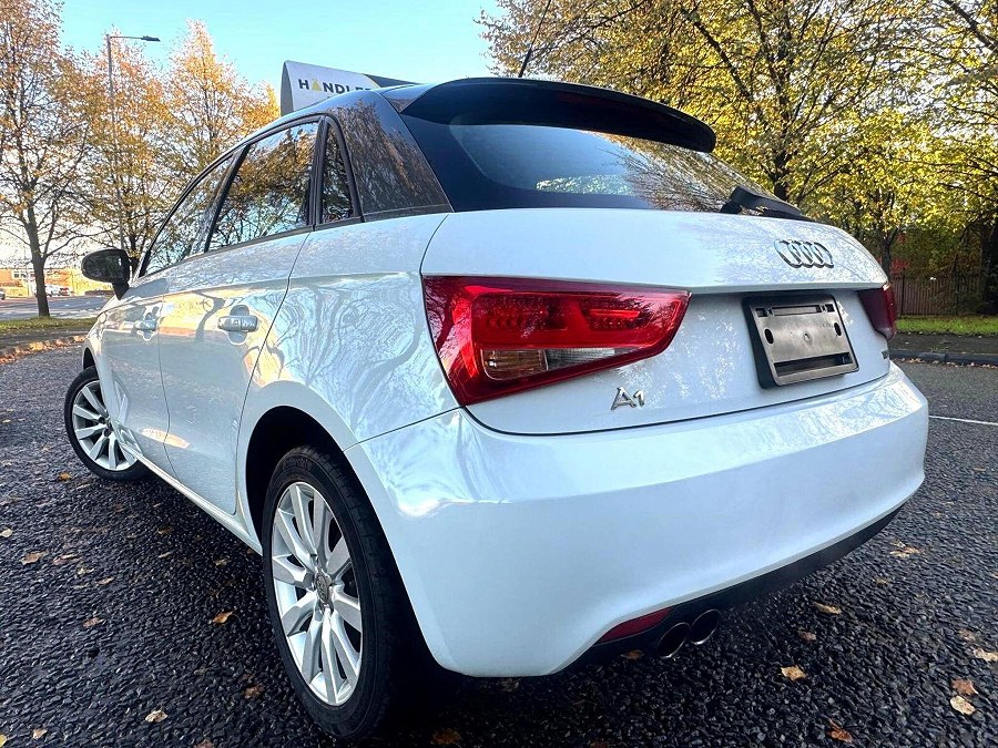 2013 Audi A1 photo 10