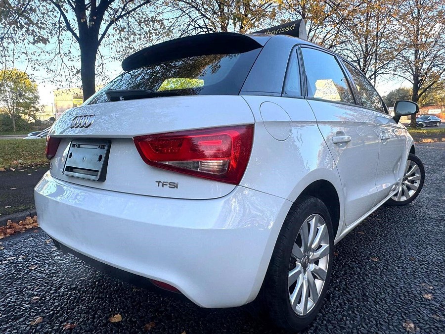 2013 Audi A1 photo 12