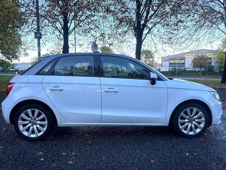 2013 Audi A1 photo 8