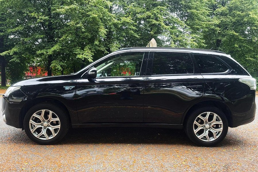 2015 Mitsubishi Outlander photo 10