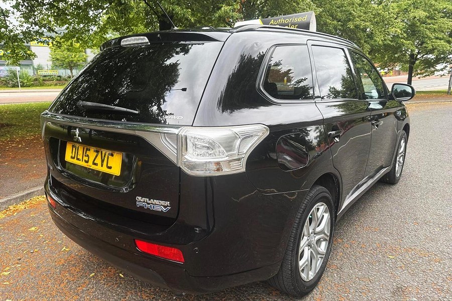 2015 Mitsubishi Outlander photo 13