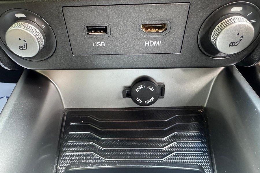2017 SsangYong Tivoli photo 13