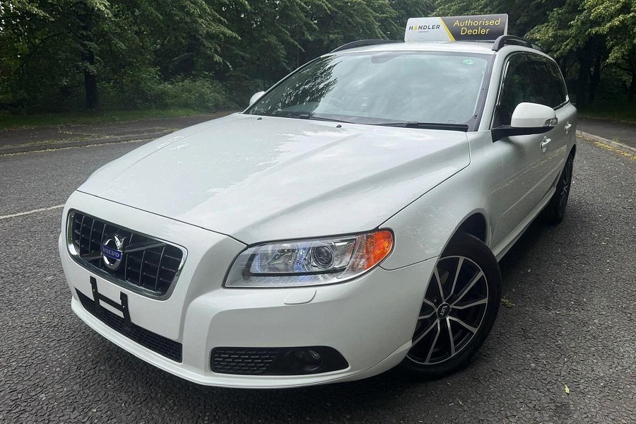 2011 Volvo V70 photo 6