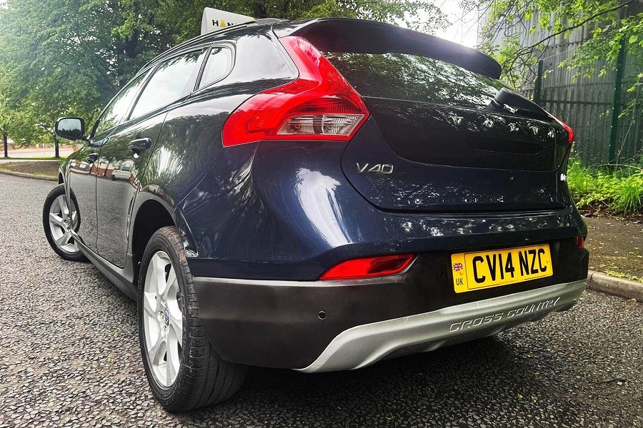 2014 Volvo V40 Cross Country photo 12