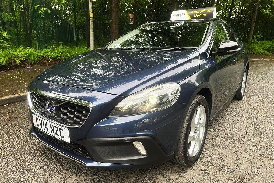 2014 Volvo V40 Cross Country photo 3