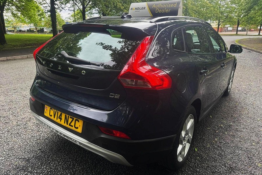2014 Volvo V40 Cross Country photo 7