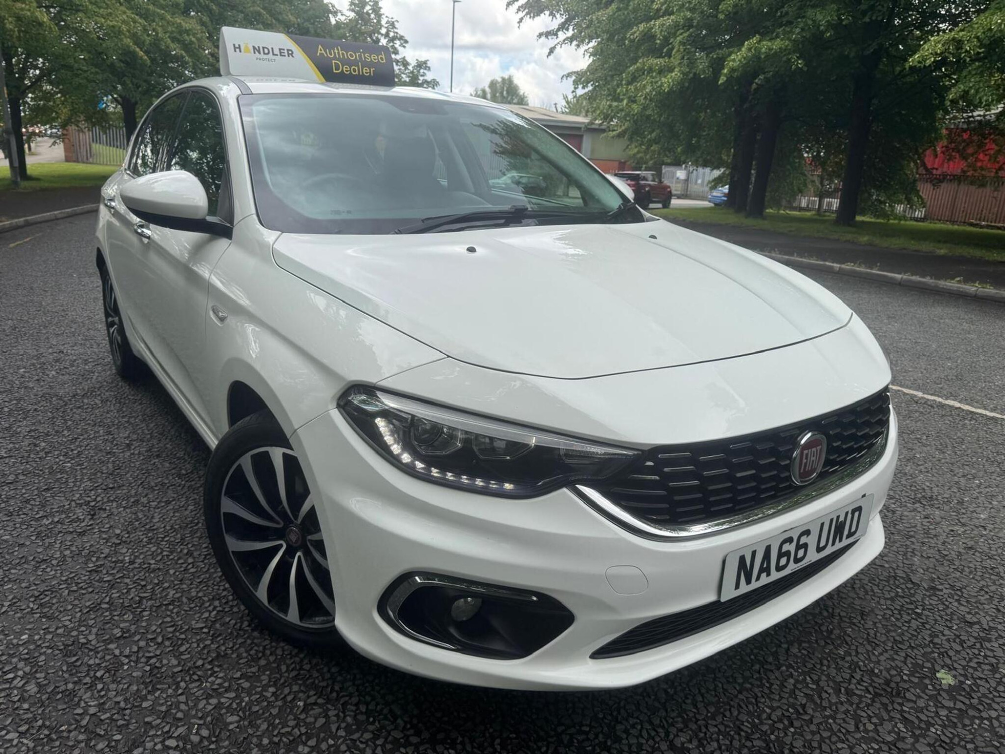 2016 Fiat Tipo 1.6 MultiJetII Lounge Hatchback 5dr Diesel Manual Euro 6 (s/s) (120 ps) for sale at Bros Motors