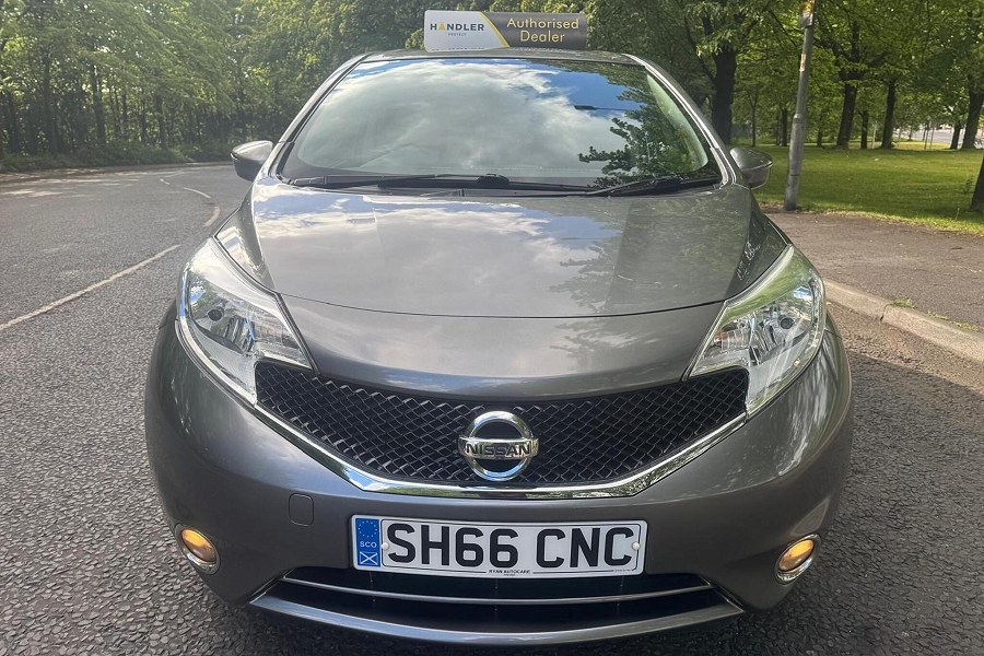 Nissan Note photo 2