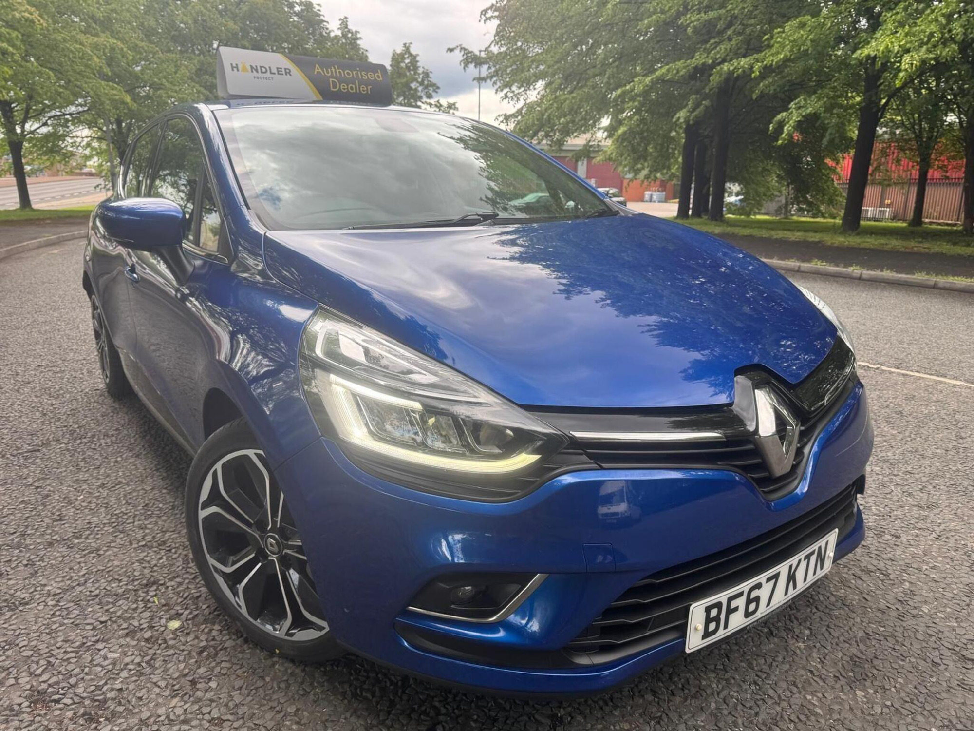 2017 Renault Clio 1.2 TCe Dynamique S Nav Euro 6 (s/s) 5dr for sale at Bros Motors