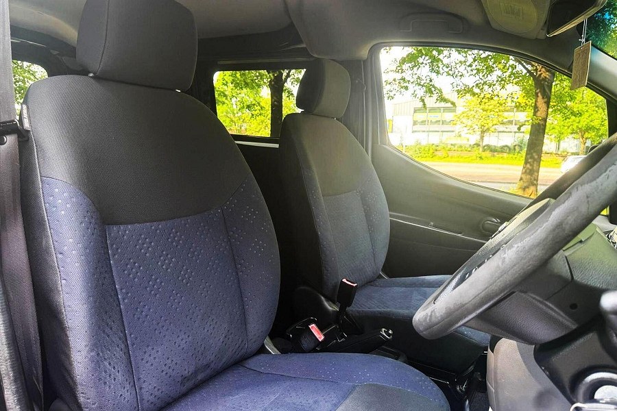 2013 Nissan NV200 photo 12