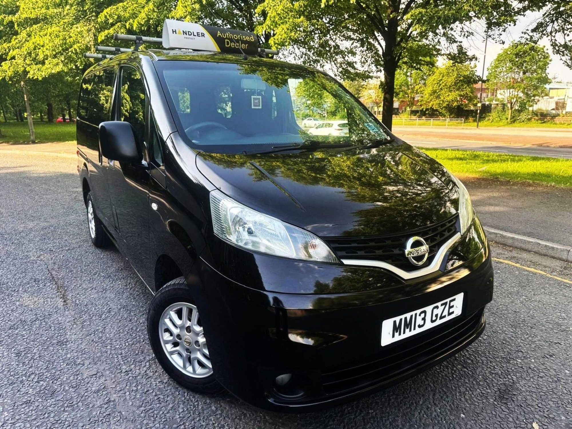 2013 Nissan NV200 1.5 dCi Acenta MPV Double Cab 5dr Diesel Manual Euro 5 (7 Seat) (89 ps) for sale at Bros Motors