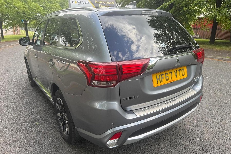 2017 Mitsubishi Outlander photo 6