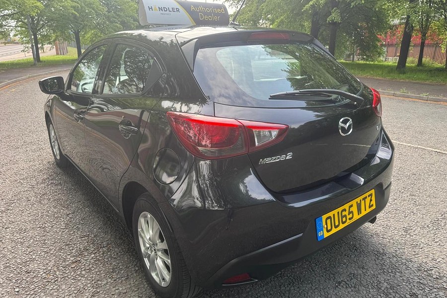 2015 Mazda Mazda2 photo 5