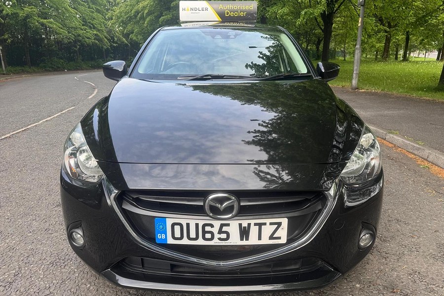 Mazda Mazda2 photo 2