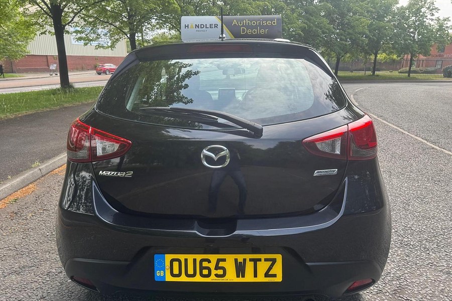 2015 Mazda Mazda2 photo 6