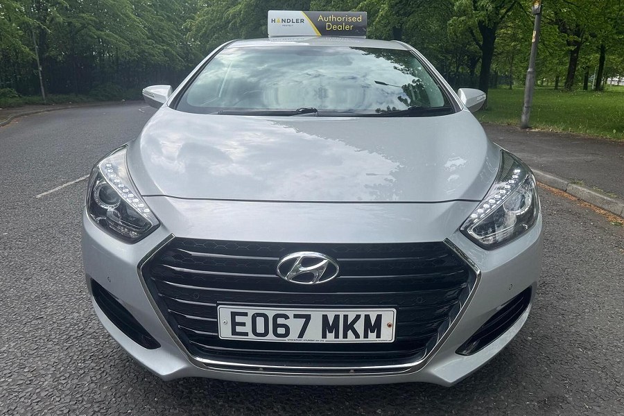Hyundai i40 photo 2