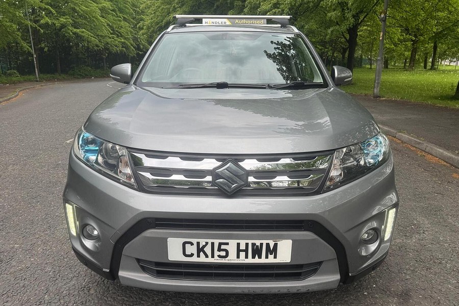 Suzuki Vitara photo 2
