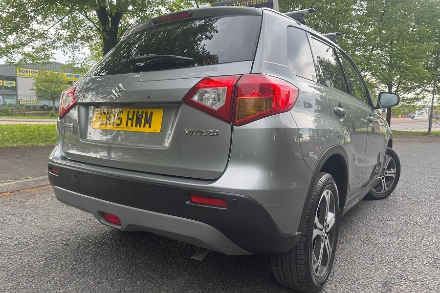 2015 Suzuki Vitara photo 12