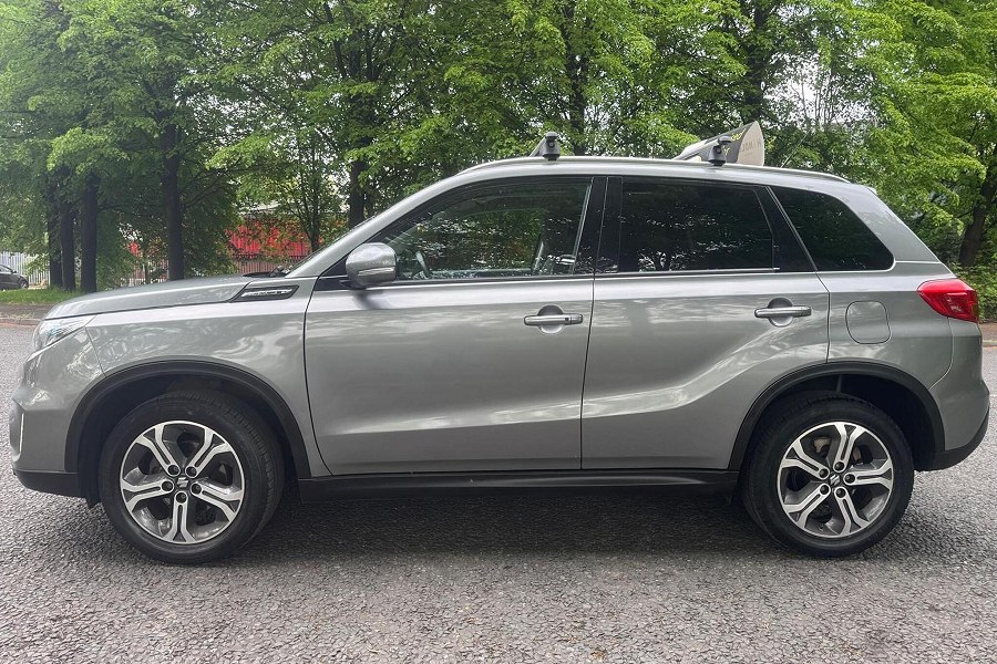 2015 Suzuki Vitara photo 9