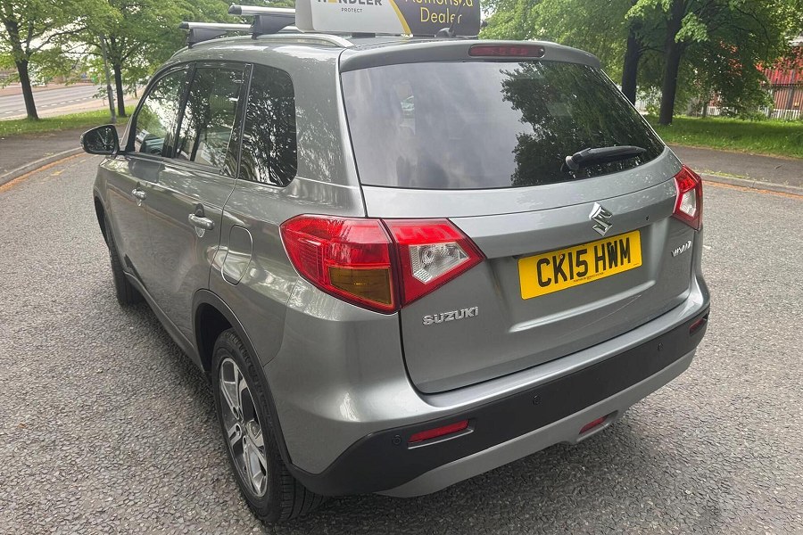 2015 Suzuki Vitara photo 8