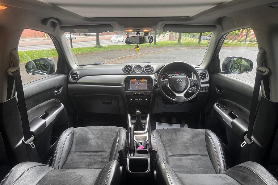 2015 Suzuki Vitara photo 14