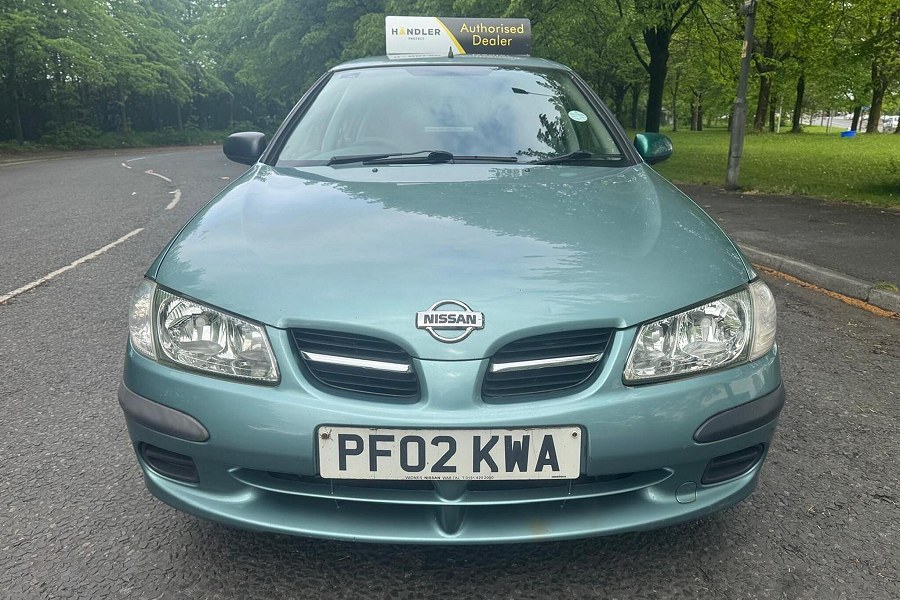 Nissan Almera