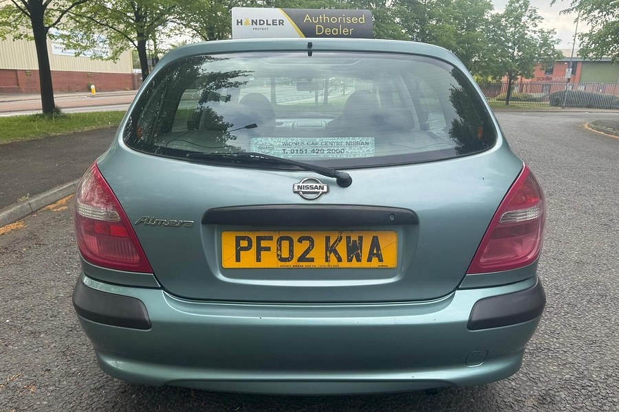 2002 Nissan Almera photo 9