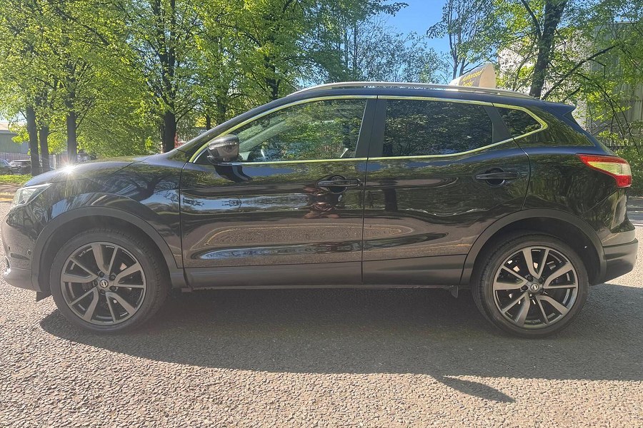 2015 Nissan Qashqai photo 11