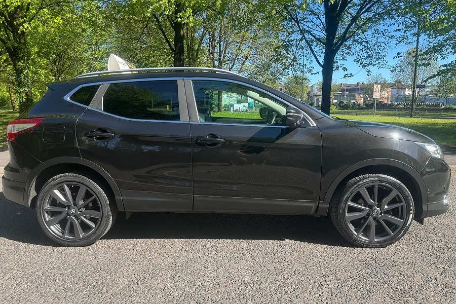 2015 Nissan Qashqai photo 14