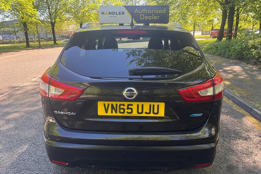 2015 Nissan Qashqai photo 12