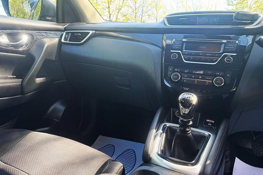 2017 Nissan Qashqai photo 14