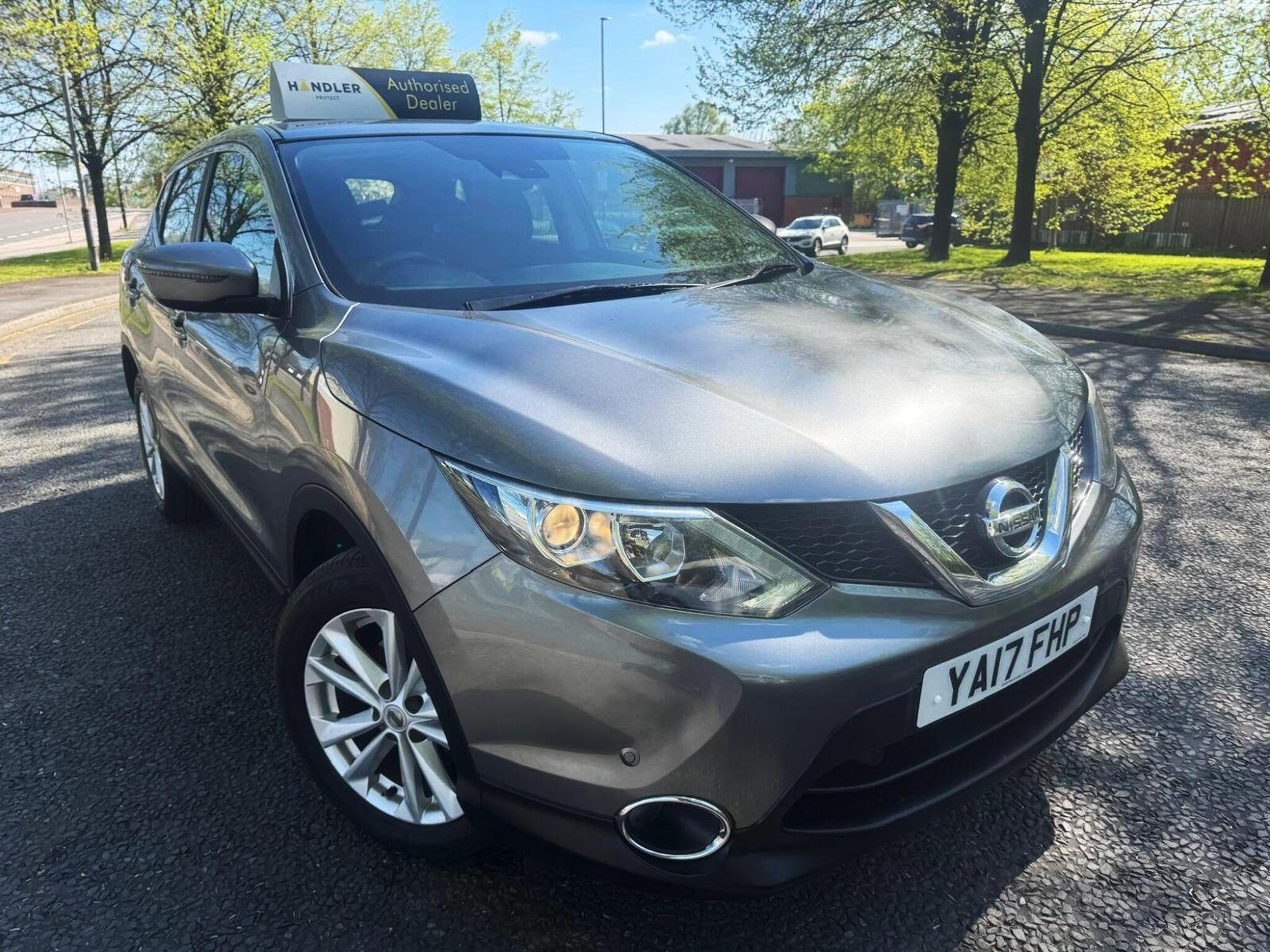 2017 Nissan Qashqai 1.5 dCi Acenta SUV 5dr Diesel Manual 2WD Euro 6 (s/s) (110 ps) for sale at Bros Motors