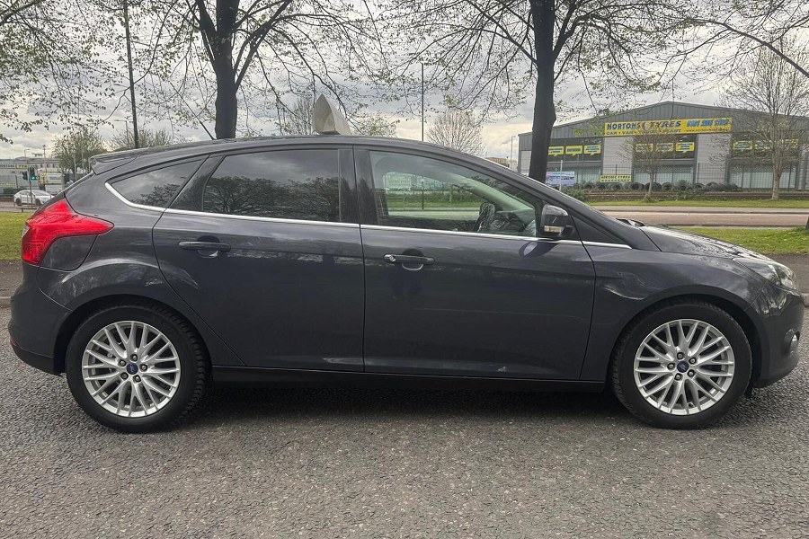 2014 Ford Focus photo 11