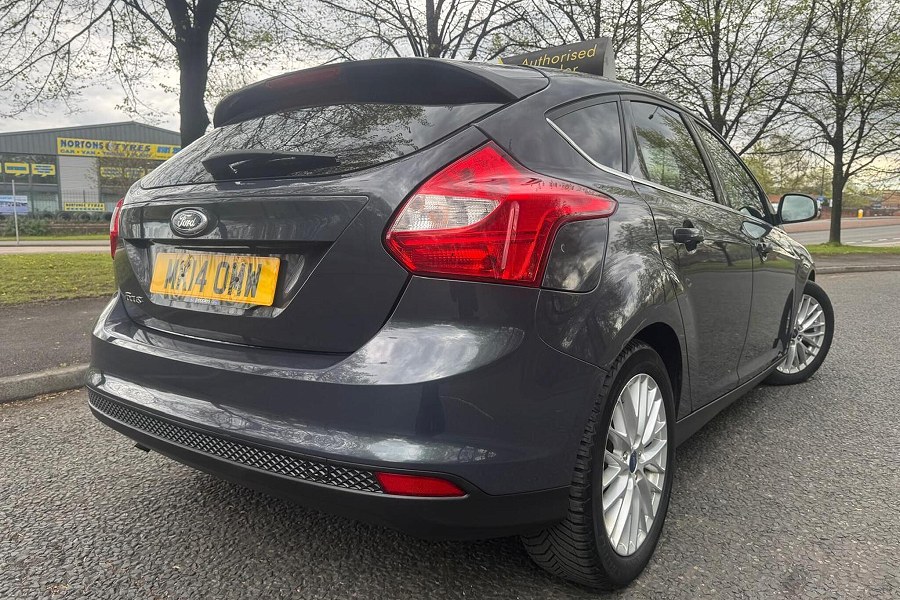 2014 Ford Focus photo 9