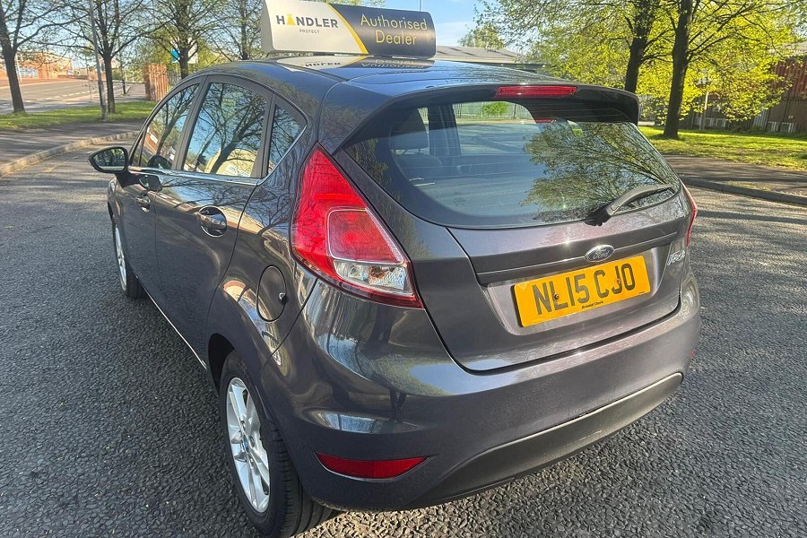 2015 Ford Fiesta photo 6