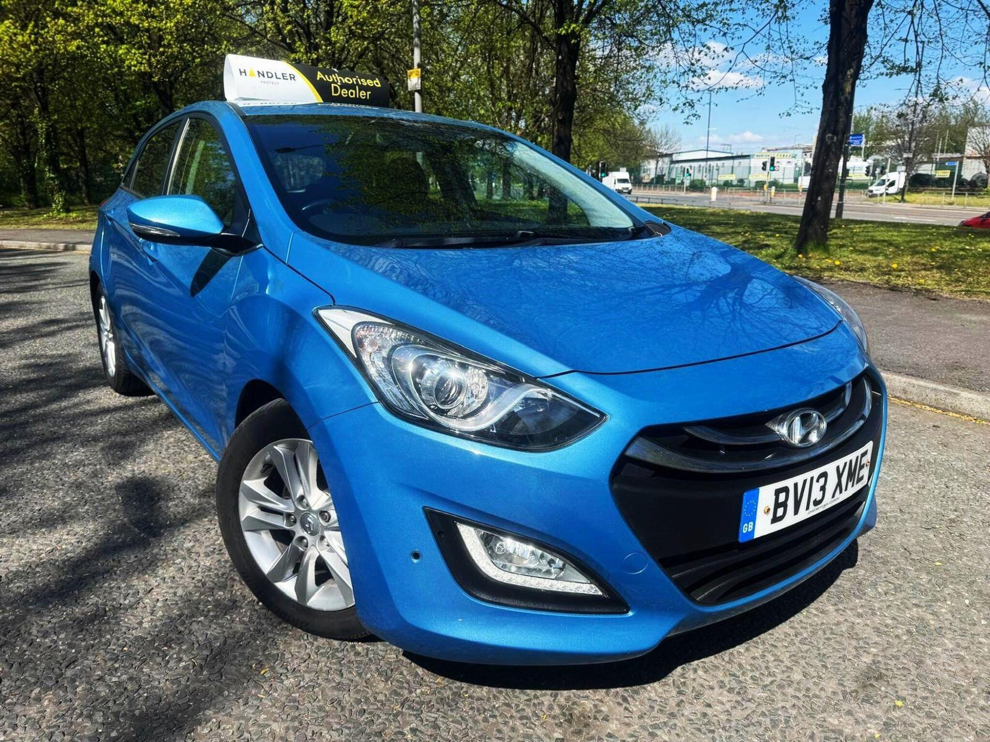 2013 Hyundai i30 1.6 CRDi Blue Drive Style Nav Euro 5 (s/s) 5dr for sale at Bros Motors