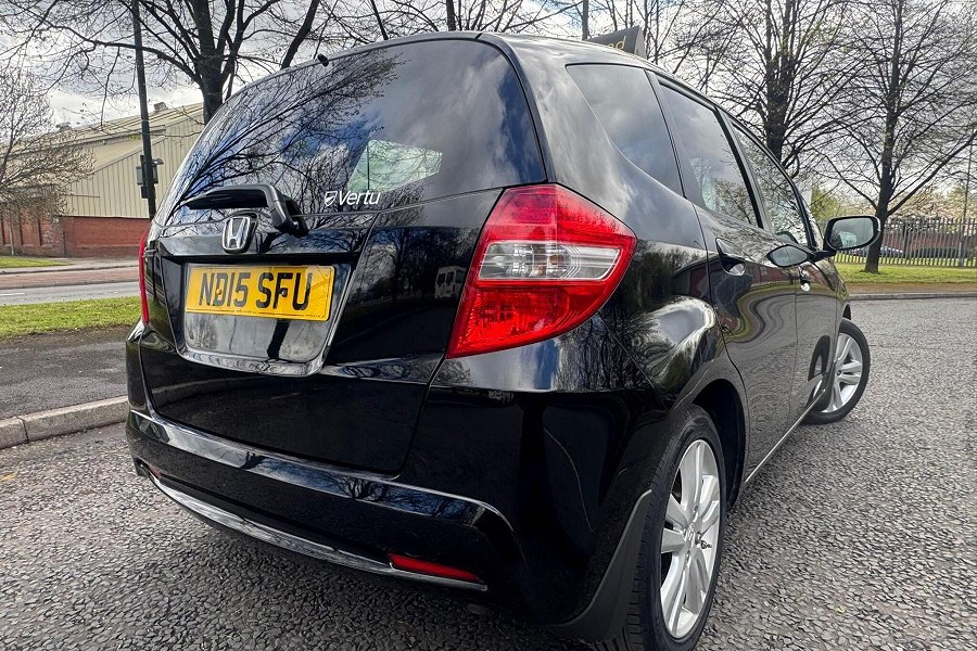 2015 Honda Jazz photo 13