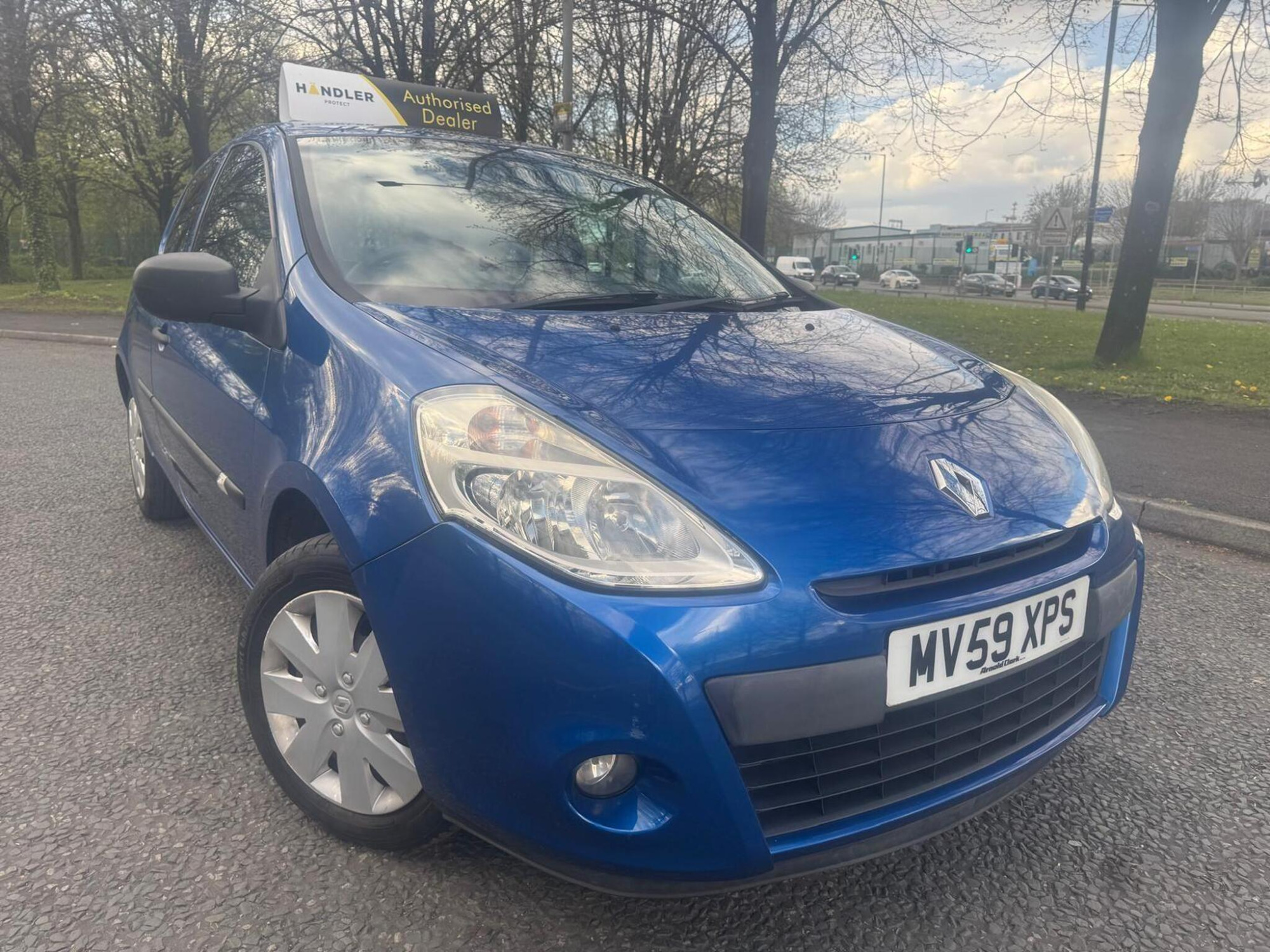 2009 Renault Clio 1.5 dCi eco2 Extreme Euro 4 3dr (AC) for sale at Bros Motors