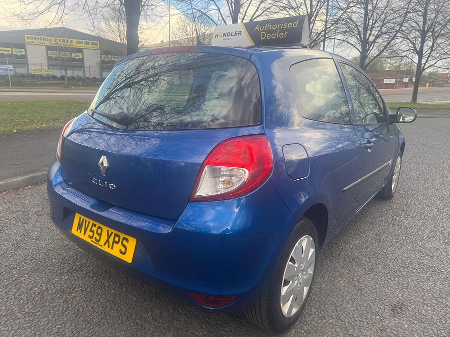 2009 Renault Clio photo 12