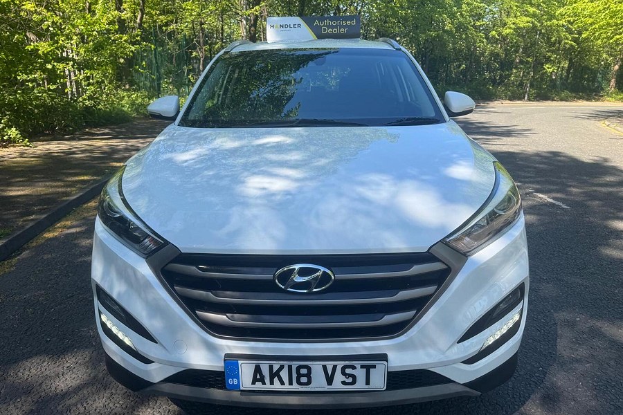 Hyundai TUCSON photo 2