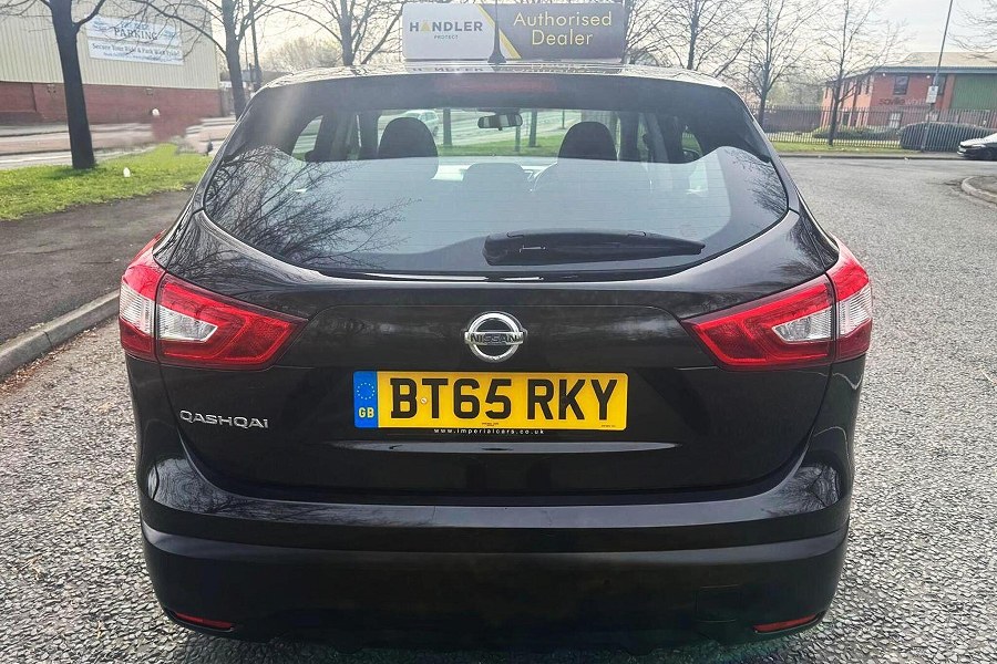 2015 Nissan Qashqai photo 6
