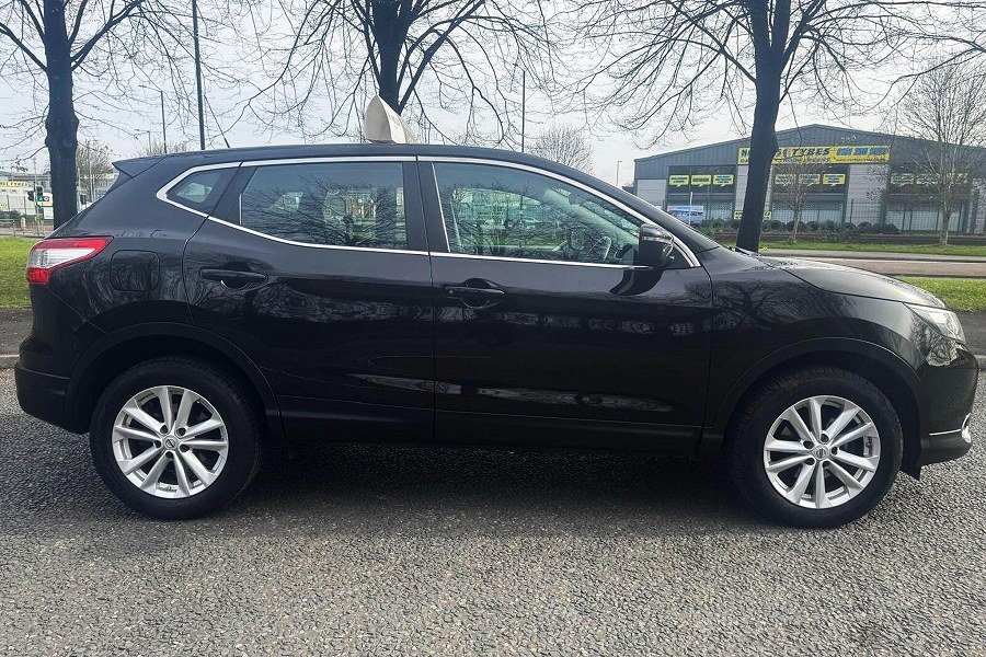 2015 Nissan Qashqai photo 8