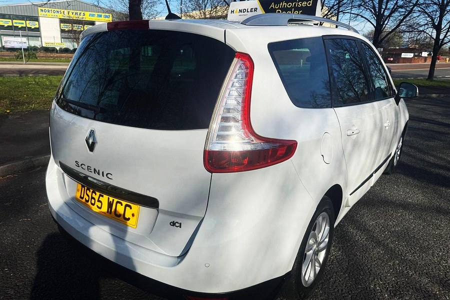 2015 Renault Grand Scenic photo 7